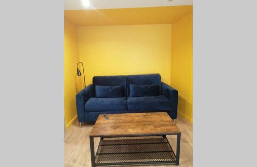 Pont-de-l'Isere Appartement | CHARMANT APPARTEMENT AVEC TERRASSE