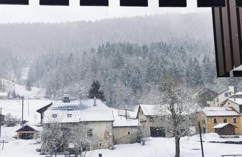 Mijoux Appartement | Charmant appartement de montagne avec balcon