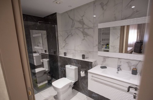 Monastir Appartement | Charmant appartement S+1 avec piscine à Monastir