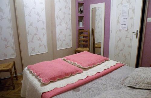 Cousances-les-Forges Lit Et Petit-Déjeuner | Charmant Chalet avec Cheminée - Animaux Acceptés - FR-1-585-157