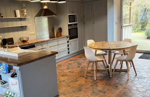 Beauvilliers Maison | Charmant corps de ferme rénové avec 4 ânes + studio - 11 Adultes/2 enfants/1bébé