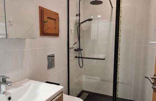 Buxieres-sous-les-Cotes Maison | Charmant gîte avec terrasse près du Lac de Madine, idéal pour 2 à 4 personnes - FR-1-585-90