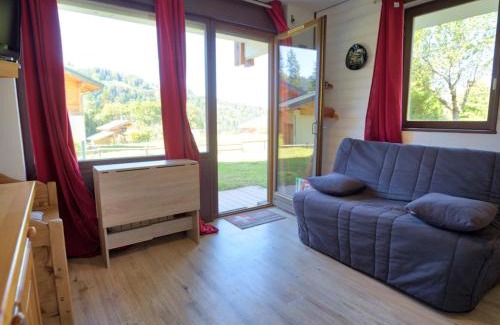 Notre-Dame-de-Bellecombe Appartement | Charmant studio avec terrasse et parking couvert - FR-1-505-49
