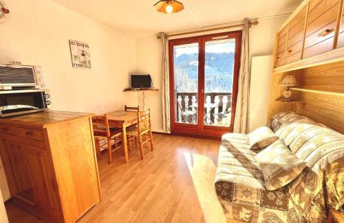Notre-Dame-de-Bellecombe Appartement | Charmant studio au pied des pistes, animaux admis - FR-1-505-79