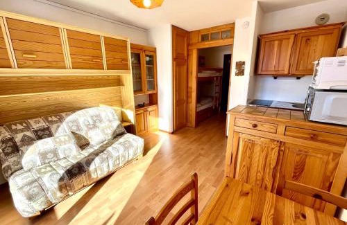 Notre-Dame-de-Bellecombe Appartement | Charmant studio au pied des pistes, animaux admis - FR-1-505-79