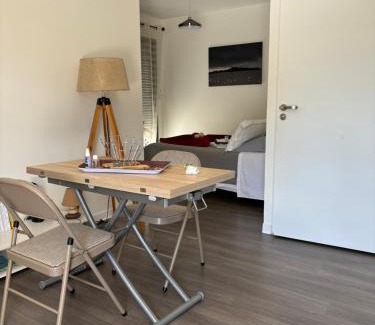 Villeneuve-les-Maguelone Appartement | Charmant studio pour étudiant seul ou à 2
