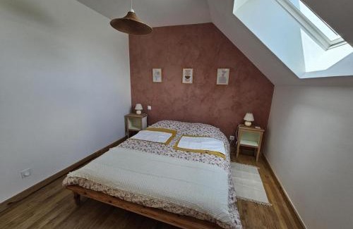 Avon-les-Roches Maison | Charmant Gîte 6 Pers avec Piscine Privée et Jardin, Avon-les-Roches - FR-1-381-629