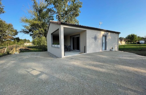 Septfonds Maison | Charmant Gîte Avec Jacuzzi, Parcelle Clôturée. Animaux de Compagnie Acceptés