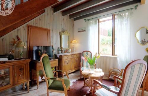 Bussieres Maison | Charmant gîte avec jardin, WiFi, animaux admis - FR-1-496-90