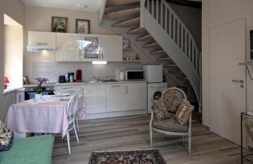 Montagney Maison | Charmant gîte rénové avec terrasse et parking privé dans un parc, accepte petit animal - FR-1-583-433