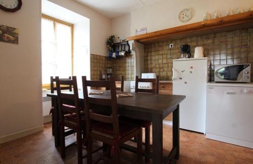 Saint-Didier-sur-Doulon Maison | Charmant Gîte Indépendant au Coeur d'un Village de Campagne avec Cour Fermée - FR-1-582-222