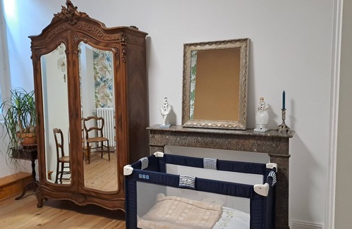 Beaumont-de-Lomagne Lit Et Petit-Déjeuner | Charmant Gite aux beaux volumes, jardin privé, idéal en familles