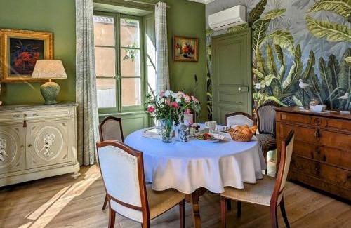 Saulx Lit Et Petit-Déjeuner | Charmant logement à Saulx - FR-1-583-235