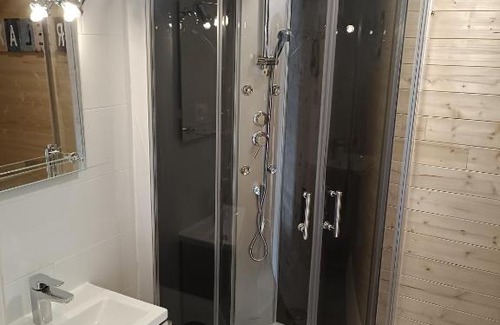 Chateauneuf-du-Faou Appartement | Charmant studio proche canal.