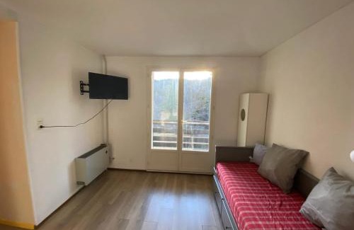 Laguiole Appartement | Charmant studio à Laguiole avec vue montagne 27 m²