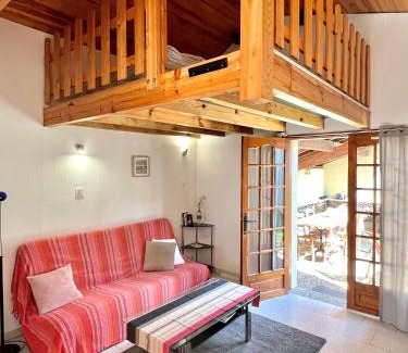 Tilh Maison | Charmant Studio 25 m² avec mezzanine et piscine