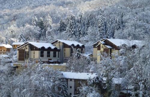 Brides-les-Bains Appartement | Charmant studio avec balcon et parking - Proche centre et Thermes - 4 pers. - FR-1-512-79