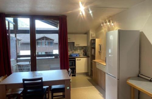 Brides-les-Bains Appartement | Charmant studio avec balcon et parking - Proche centre et Thermes - 4 pers. - FR-1-512-79