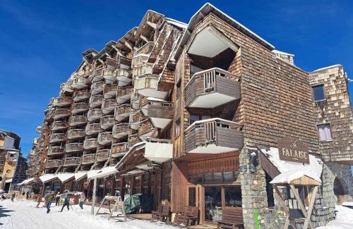Avoriaz Appartement | Charmant Studio Cabine à Avoriaz, Balcon Sud, Ski aux Pieds, Wifi, TV, Lits faits, Proche Commerces - FR-1-314-186