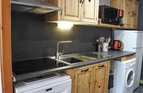 Morzine Appartement | Charmant studio cabine avec mezzanine au centre de Morzine, idéal pour 6 personnes - FR-1-524-125