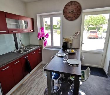 Auchay-sur-Vendee Maison | Charmant studio La Forge