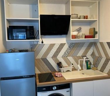 Bagneres-de-Luchon Appartement | Charmant T1 Bis Cabine - Parking privé