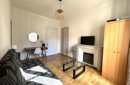 Corte Appartement | Charmant T1 plein centre Corte au 13 cours paoli wifi gratuit calme lumineux