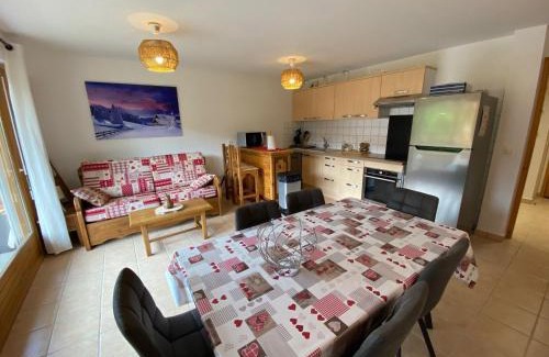 Saint-Jean-de-Sixt Appartement | Charmant T2 + cabine avec balcon orienté sud à Saint-Jean-de-Sixt, proche de La Clusaz - FR-1-459-209