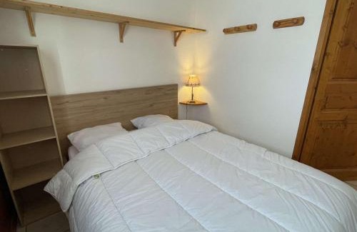 Praz-sur-Arly Appartement | Charmant T2 cabine avec parking à Praz-sur-Arly - 4 pers - FR-1-603-49