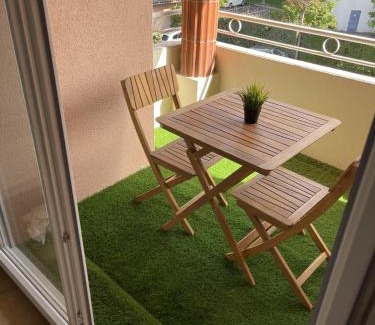 Seilh Appartement | Charmant T2 Piscine Golf de Seilh