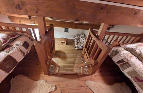 Areches Appartement | Charmant triplex 6 pers. à 50m des pistes à Arêches-Beaufort - FR-1-342-135