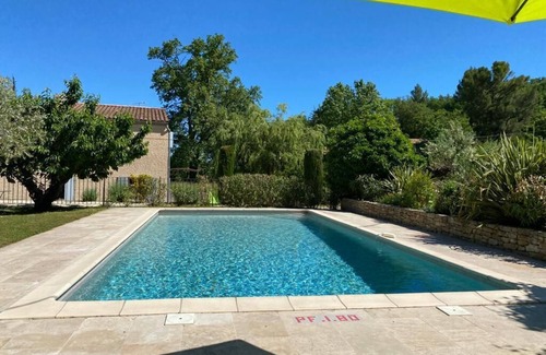 Venasque Lit Et Petit-Déjeuner | Charmante chambre d'hôte au coeur de la Provence, à Venasque