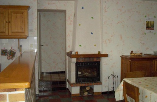 La Chapelle-aux-Choux Maison | Charmante Fermette Rénovée avec Terrasse Privative et Vélos, 2 Chambres, Proche Le Lude - FR-1-410-155