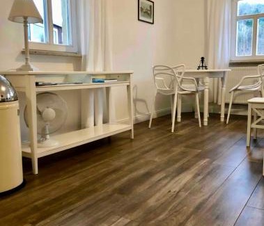 Stadt Wehlen Appartement | Charmante Ferienwohnung 1 im Schmöllerhäuschen