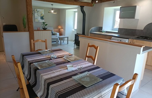 Fontanes Maison | Charmante ferme de village restaurée proche du lac de Naussac et de l'Allier