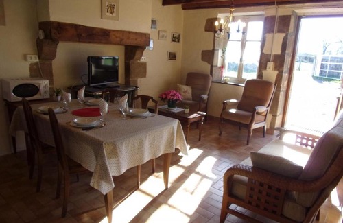 Vieure Maison | Charmante fermette au vert près de la forêt de Tronçais, 2 chambres, animaux acceptés, linge inclus - FR-1-489-311