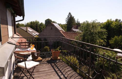 Rinklingen Appartement | Charmante, großzügige Ferienwohnung Villa Fleurie