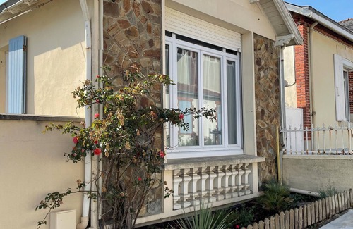 La Bernerie-en-Retz Maison | Charmante Maison de Vacances en Centre Ville Avec Jardin Clos à 300m de la Plage