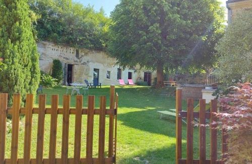 Seuilly Maison | Charmante maison avec jardin privé, cheminée et WIFI - FR-1-381-67