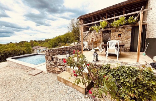 Astaillac Maison | Charmante maison de campagne avec piscine