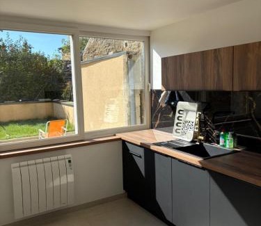 Saint-Marceau Maison | Charmante maison de pierre rénovée a 5min de Charleville-Mézières