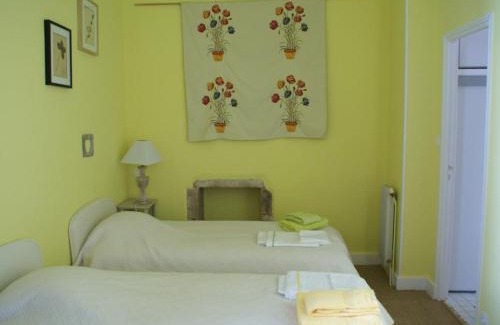 Le Brethon Maison | Charmante maison du XVe avec piscine, jardin et terrasse en lisière de la forêt de Tronçais - FR-1-489-217