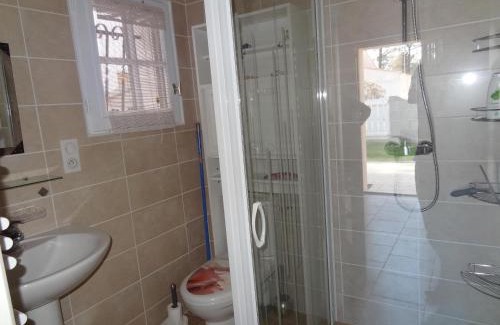 La Faute-sur-Mer Maison | Charmante maison au calme près de la plage, jardinet privatif, 4 pers, animaux sur demande - FR-1-476-13