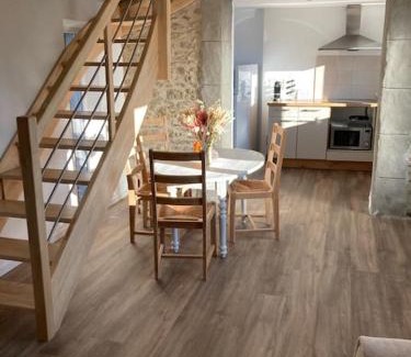 Castres Appartement | Charmante Maison l Jardin l Clim