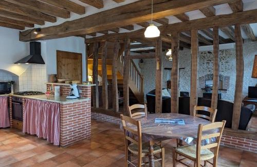 Lorcy Maison | Charmante Maison Rurale avec Terrasse Privative, Proche A.77 et A.19, entre Gâtinais et Fontainebleau - FR-1-590-58