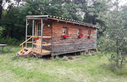 Saint-Cirgues-de-Prades Chalet De Ski | Charmante Roulotte atypique