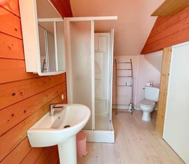 Auguaise Maison | Charmante studette au calme avec terrasse et parking