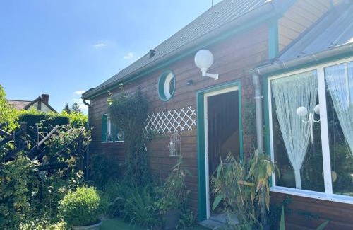 Auguaise Maison | Charmante studette au calme avec terrasse et parking