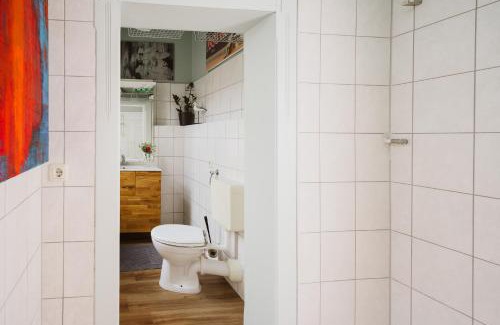 Nordliche Muhlenvorstadt Appartement | Charmanter Altbau zwischen Altstadt und Klinikum mit Parkplatz