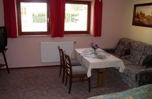 Kroepelin Appartement | Charmantes Apartment in Jennewitz, in Ostseenähe